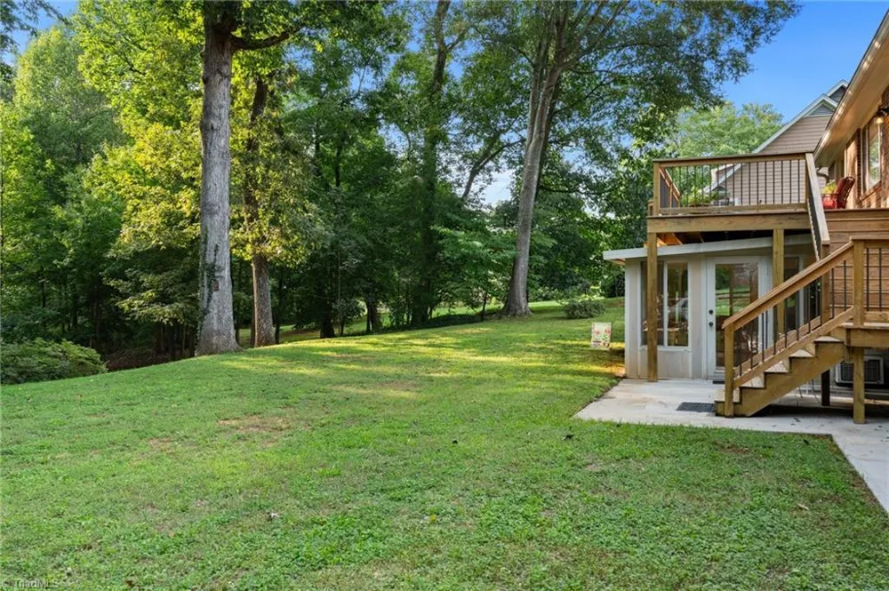 3440 Dixiana Lane Pfafftown, NC 27040