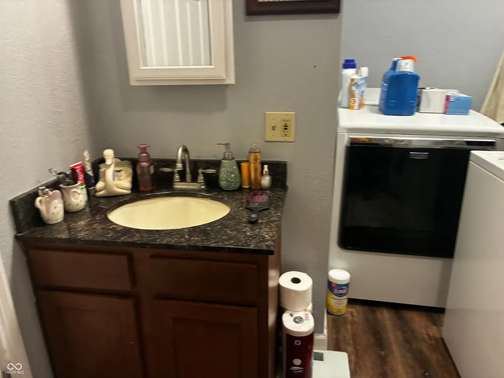 219 W Locust Street Shelbyville, IN 46176
