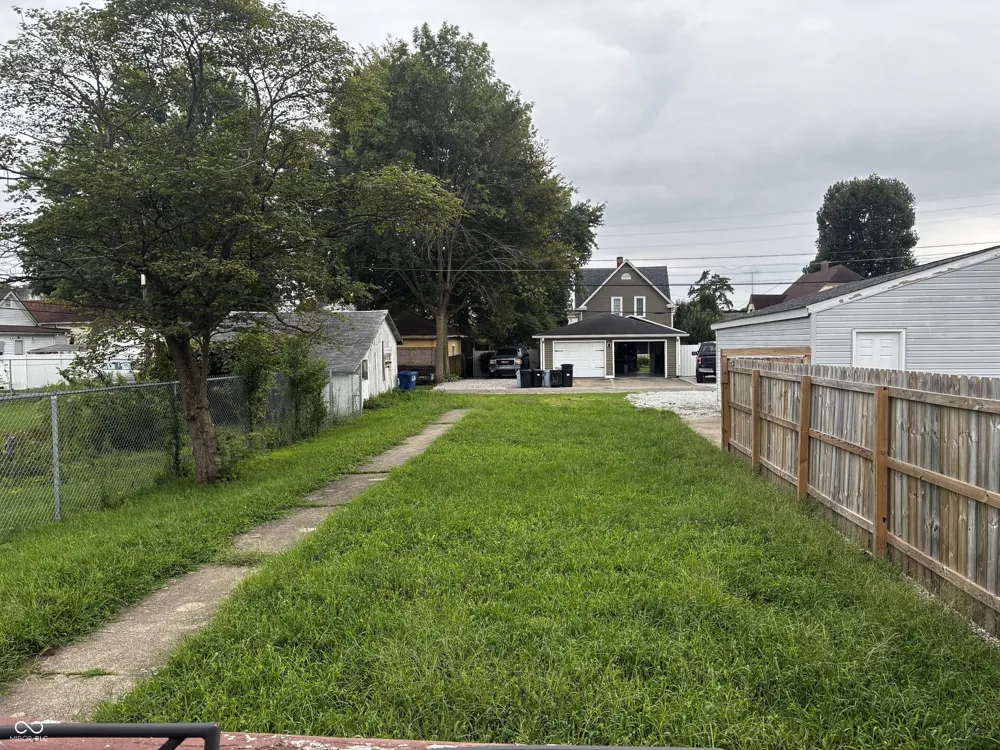 219 W Locust Street Shelbyville, IN 46176