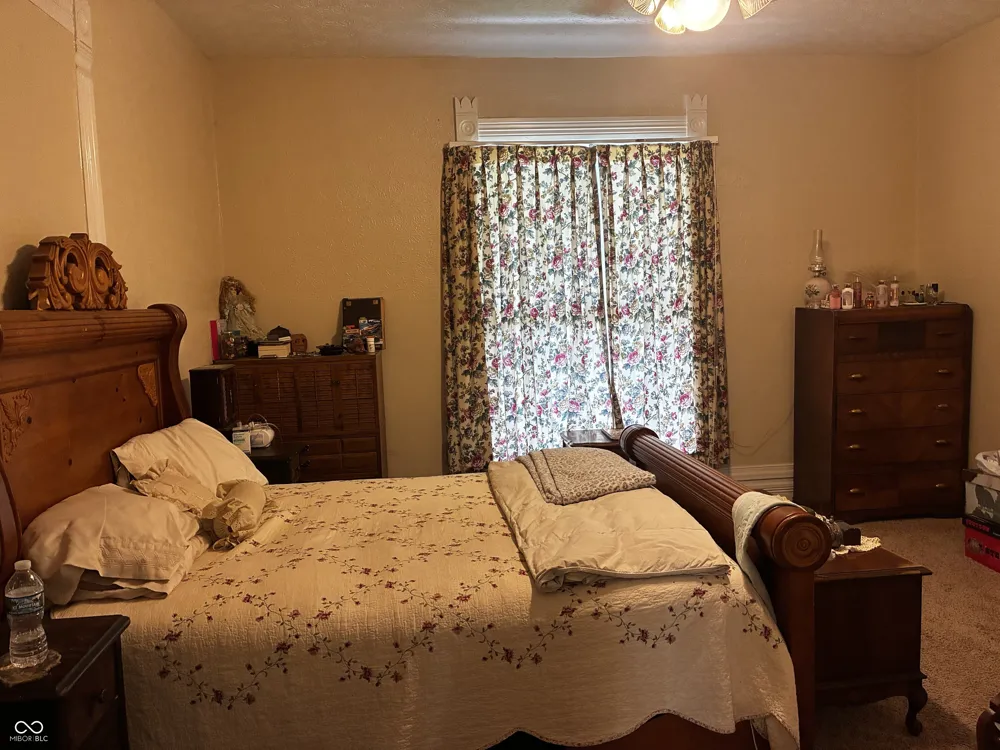 219 W Locust Street Shelbyville, IN 46176