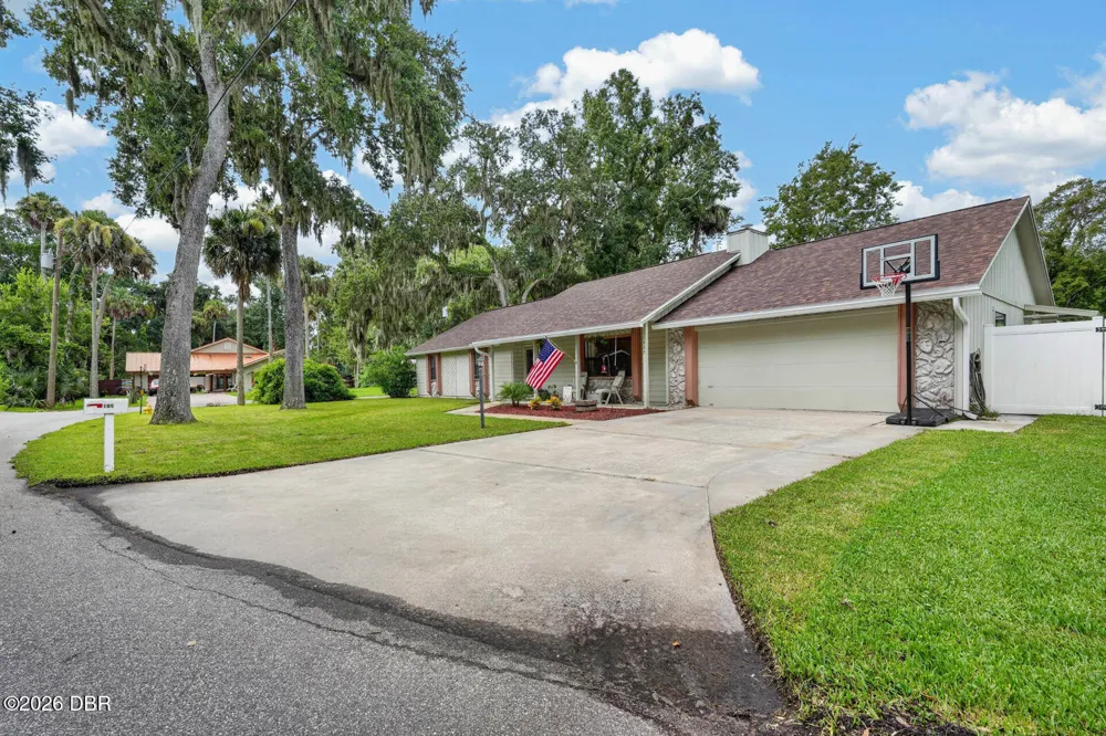 105 Eddy Lane Port Orange, FL 32129
