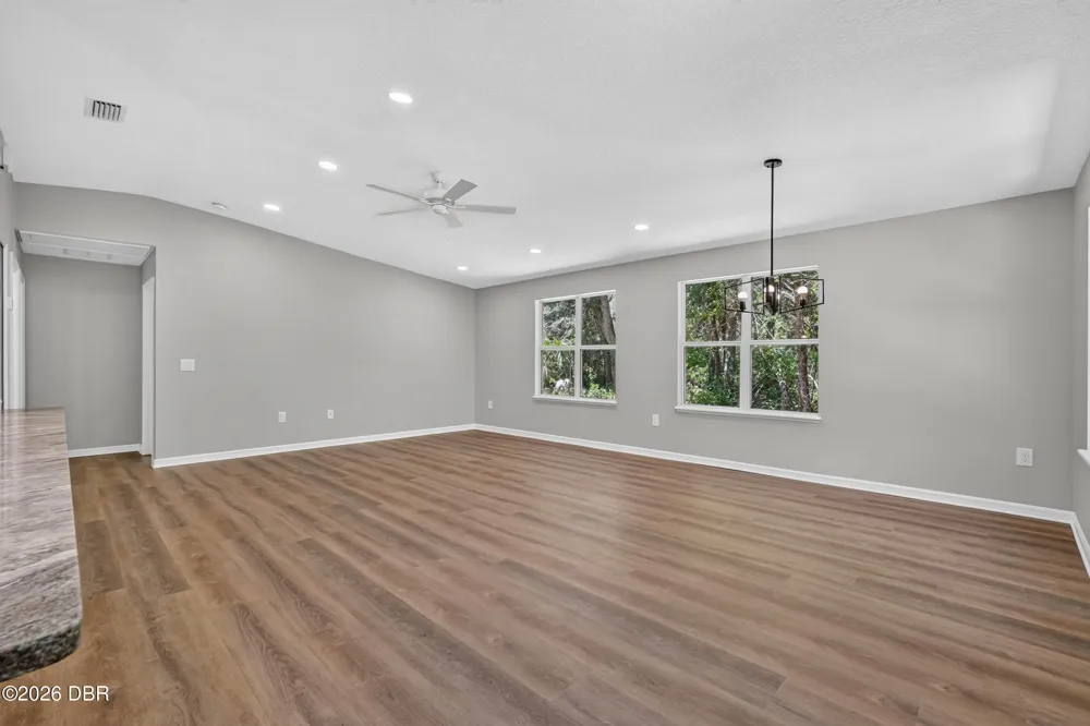 288 Mcmillon Drive Orange City, FL 32763