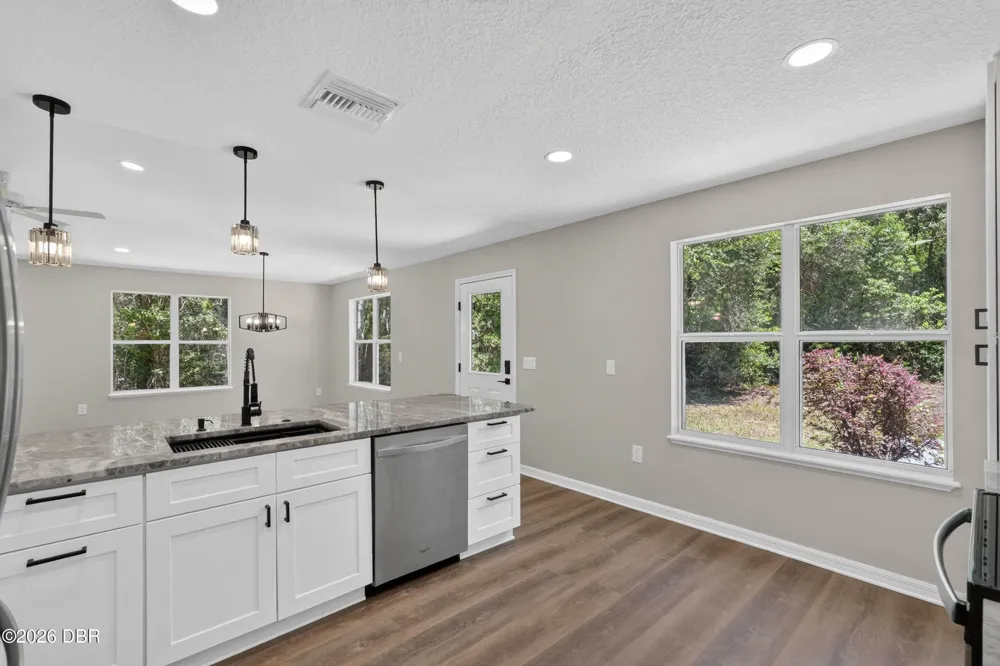 288 Mcmillon Drive Orange City, FL 32763