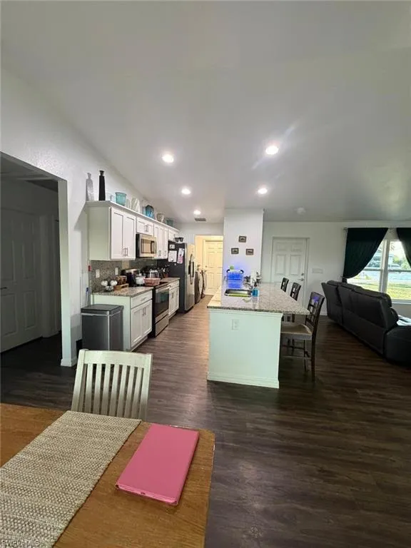1046 Saturn Court Labelle, FL 33945