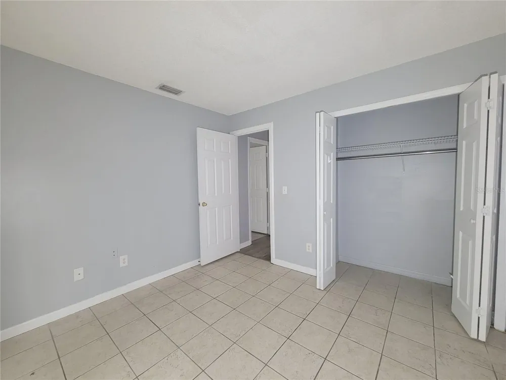 9827 DEAN COVE LANE Orlando, FL 32825