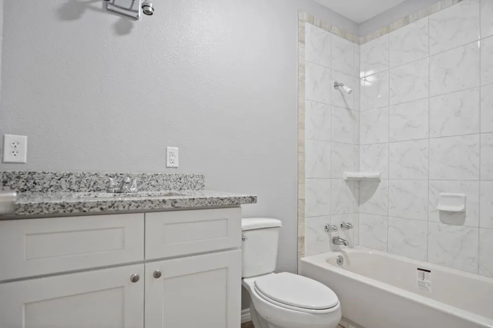 1347 E Palm Drive Winnie, TX 77665