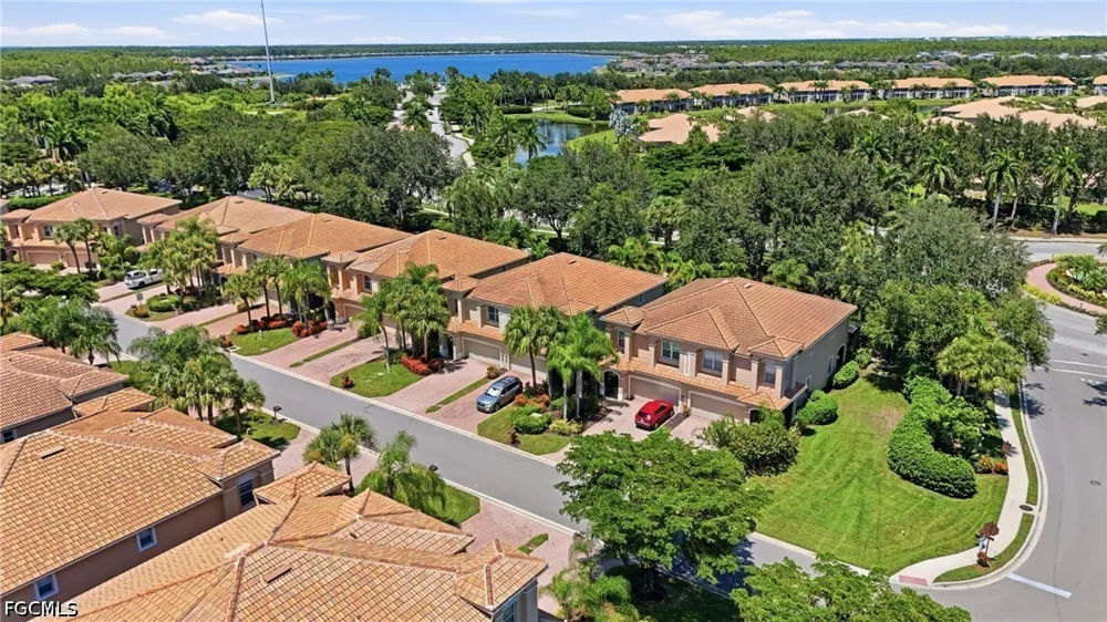Larino Loop Estero, FL 33928