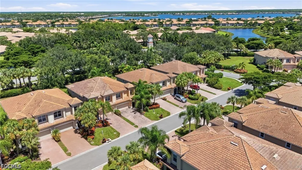 Larino Loop Estero, FL 33928