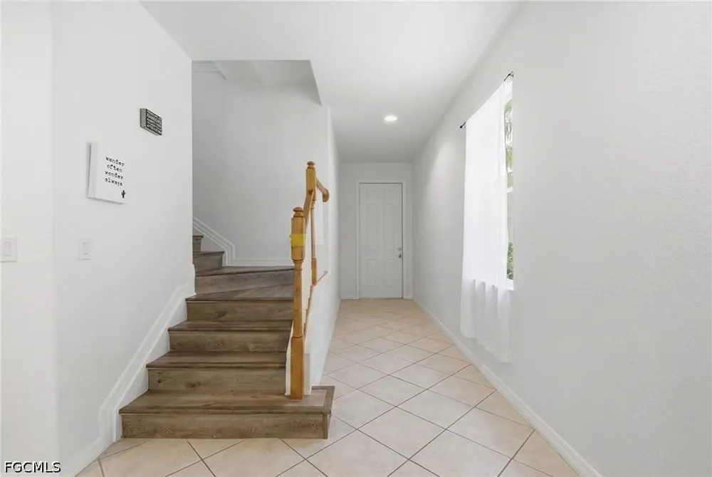 Larino Loop Estero, FL 33928