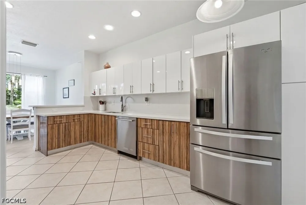 Larino Loop Estero, FL 33928
