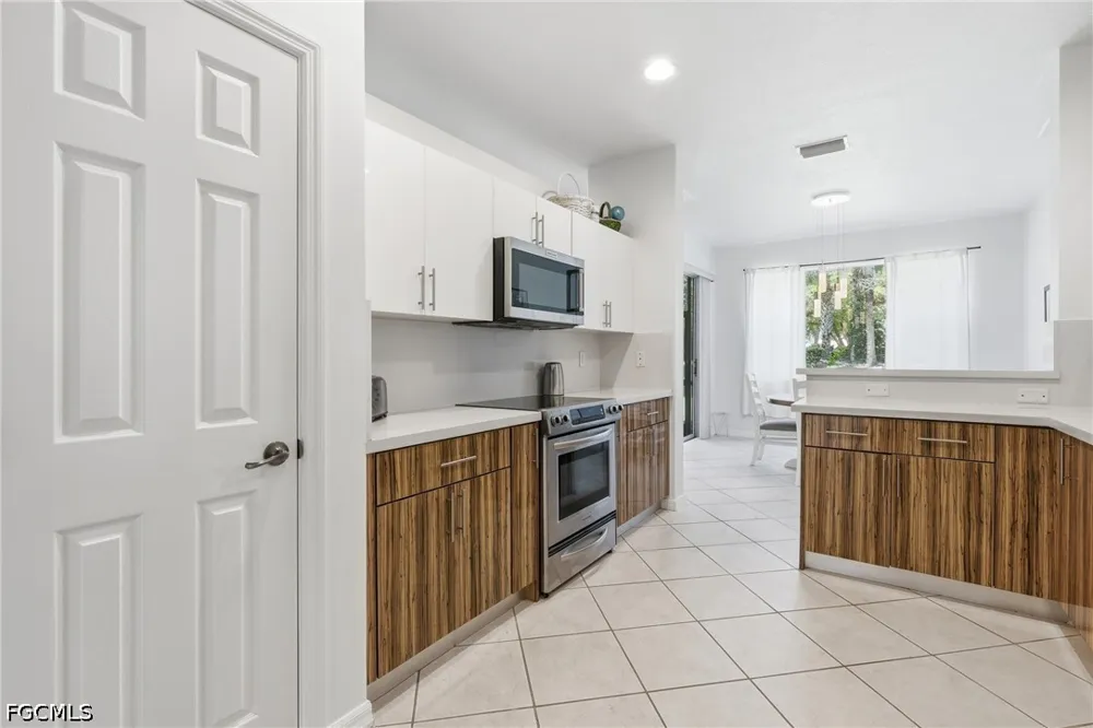 Larino Loop Estero, FL 33928