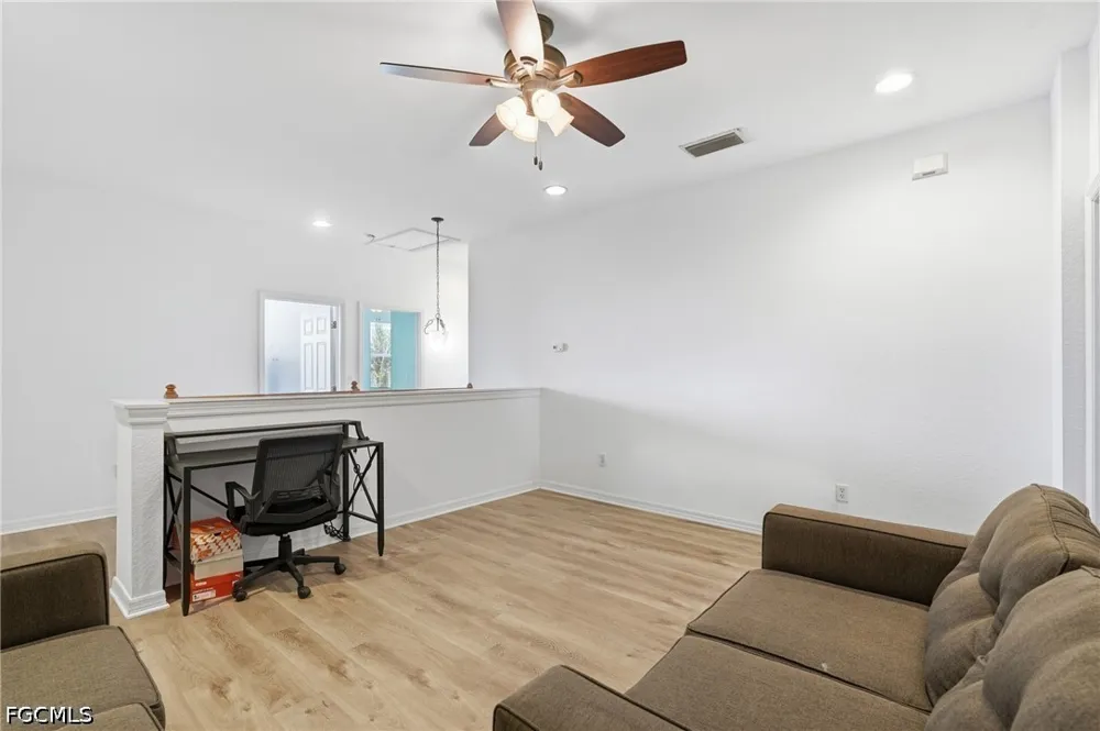 Larino Loop Estero, FL 33928