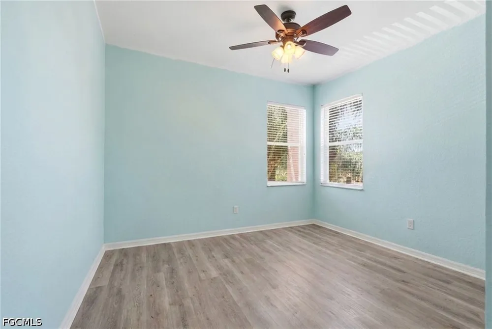 Larino Loop Estero, FL 33928