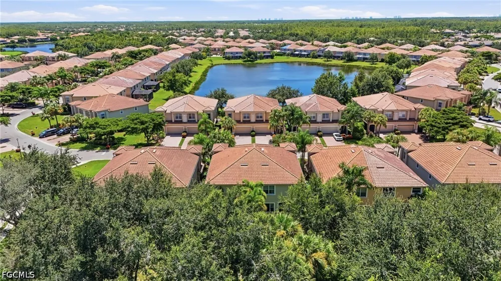Larino Loop Estero, FL 33928