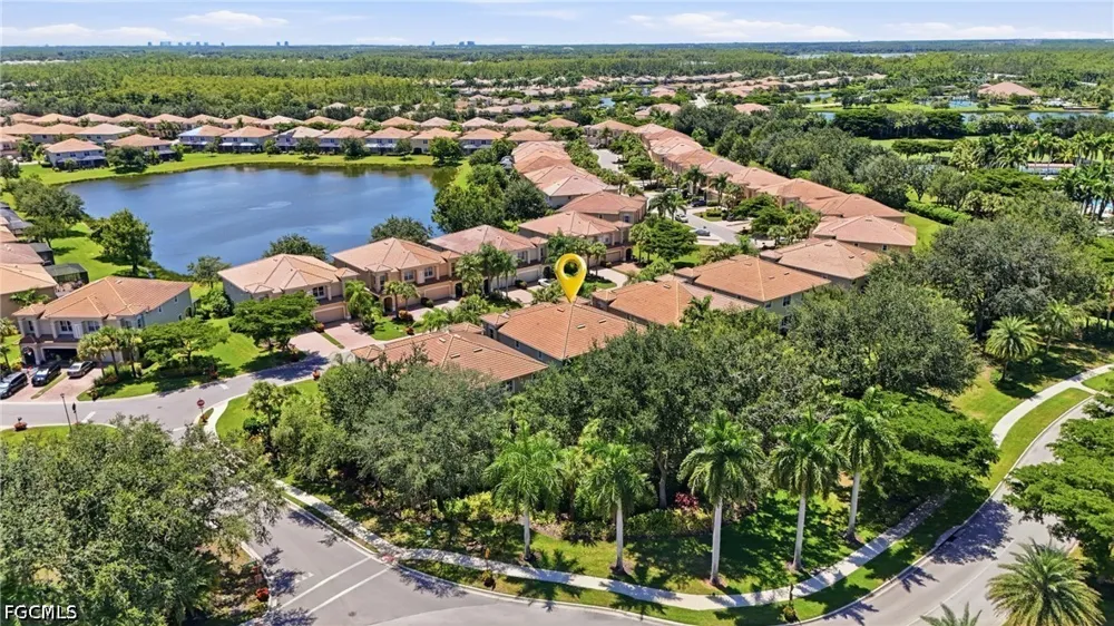 Larino Loop Estero, FL 33928