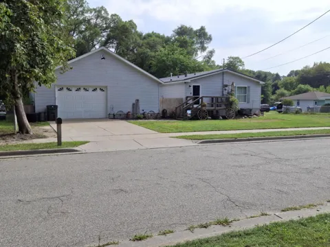 931 W Barney Avenue