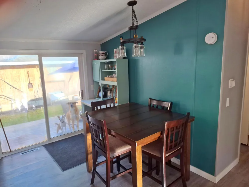 931 W Barney Avenue Muskegon, MI 49441