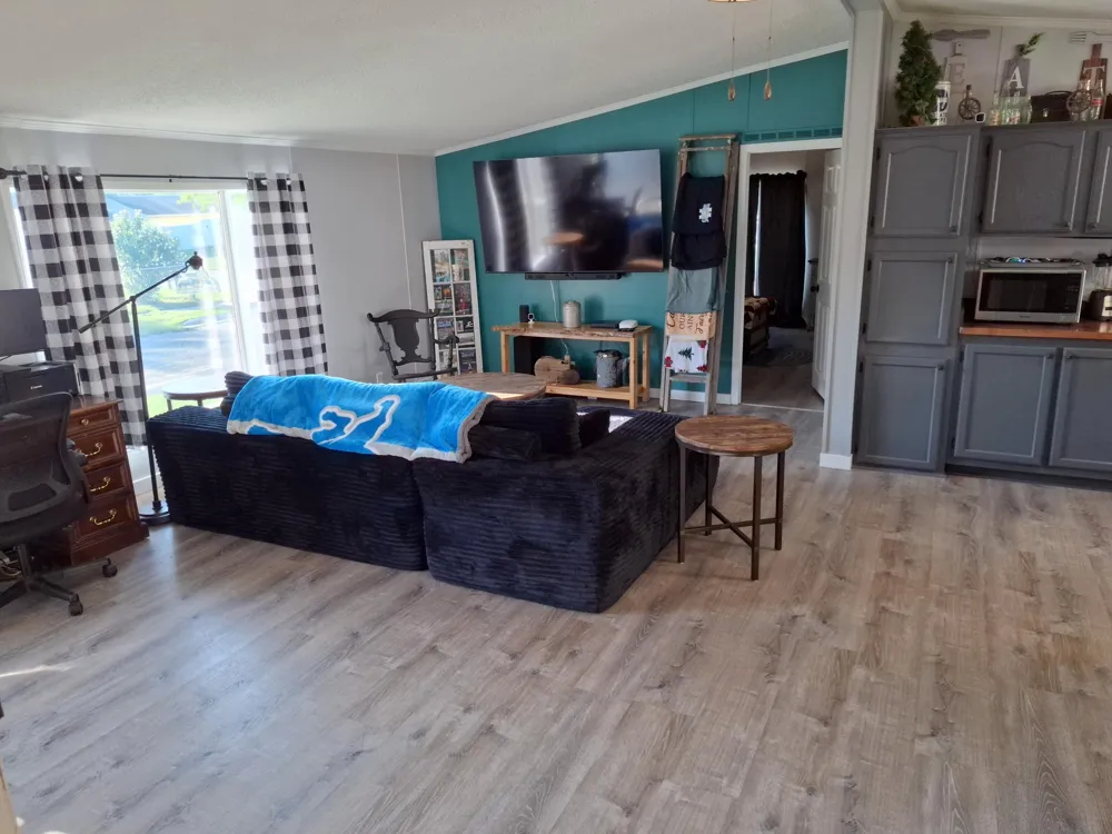 931 W Barney Avenue Muskegon, MI 49441