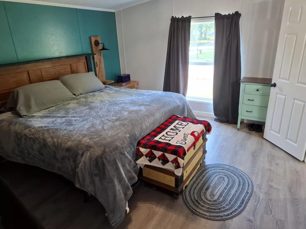 931 W Barney Avenue Muskegon, MI 49441