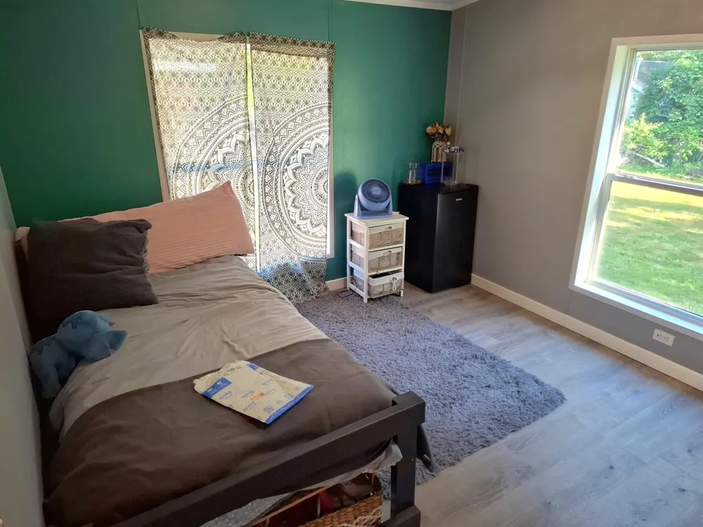 931 W Barney Avenue Muskegon, MI 49441