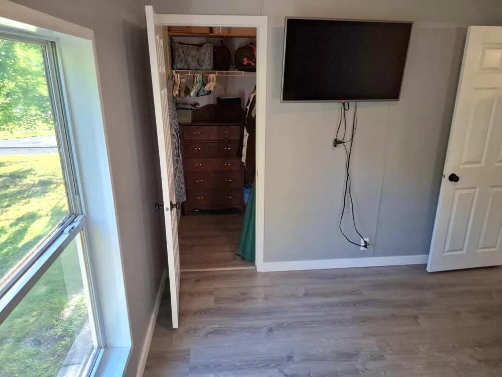 931 W Barney Avenue Muskegon, MI 49441