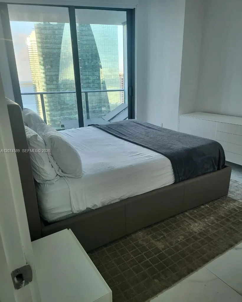1300 S Miami Ave #2501 Miami, FL 33130