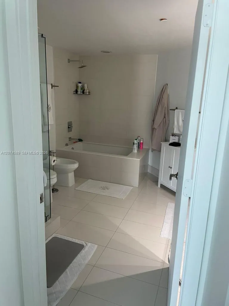 1300 S Miami Ave #2501 Miami, FL 33130