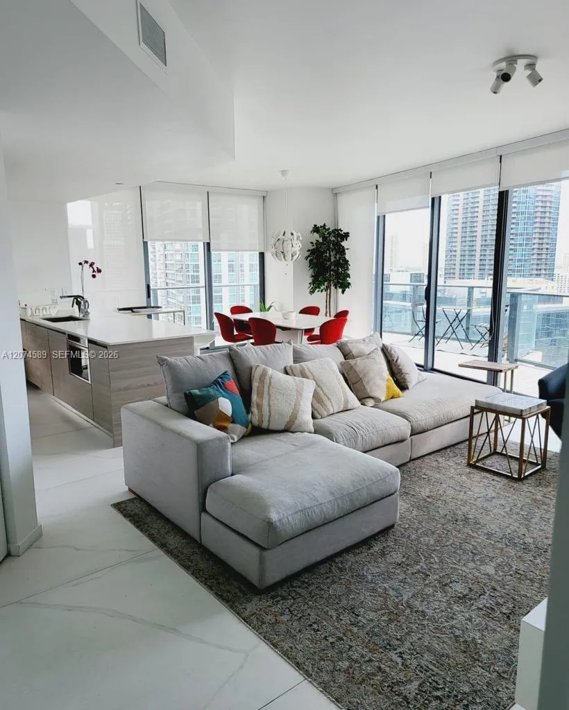 1300 S Miami Ave #2501 Miami, FL 33130
