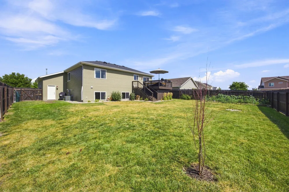 1829 43rd Avenue S Moorhead, MN 56560