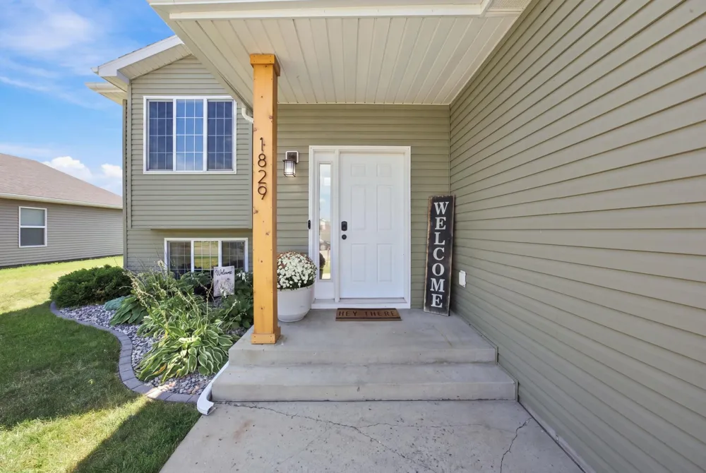 1829 43rd Avenue S Moorhead, MN 56560
