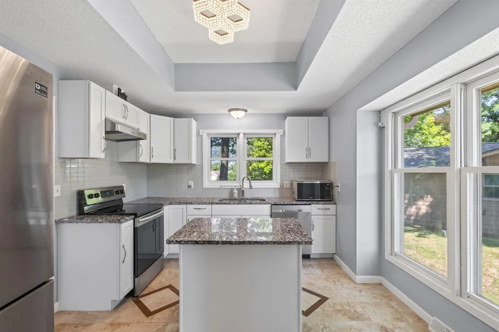 5795 Shannon Trail SE Prior Lake, MN 55372