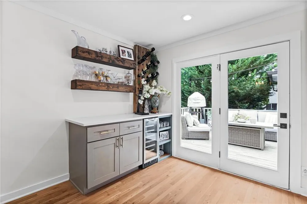 175 Forrest Lake Drive Sandy Springs, GA 30327