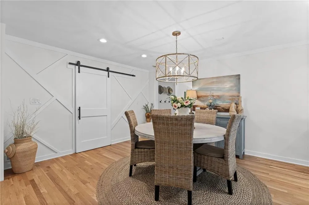 175 Forrest Lake Drive Sandy Springs, GA 30327