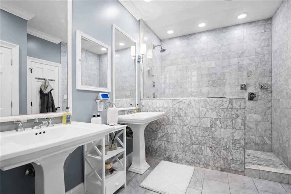 175 Forrest Lake Drive Sandy Springs, GA 30327