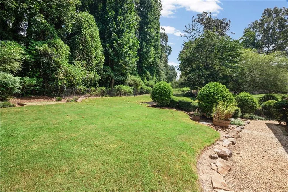 175 Forrest Lake Drive Sandy Springs, GA 30327
