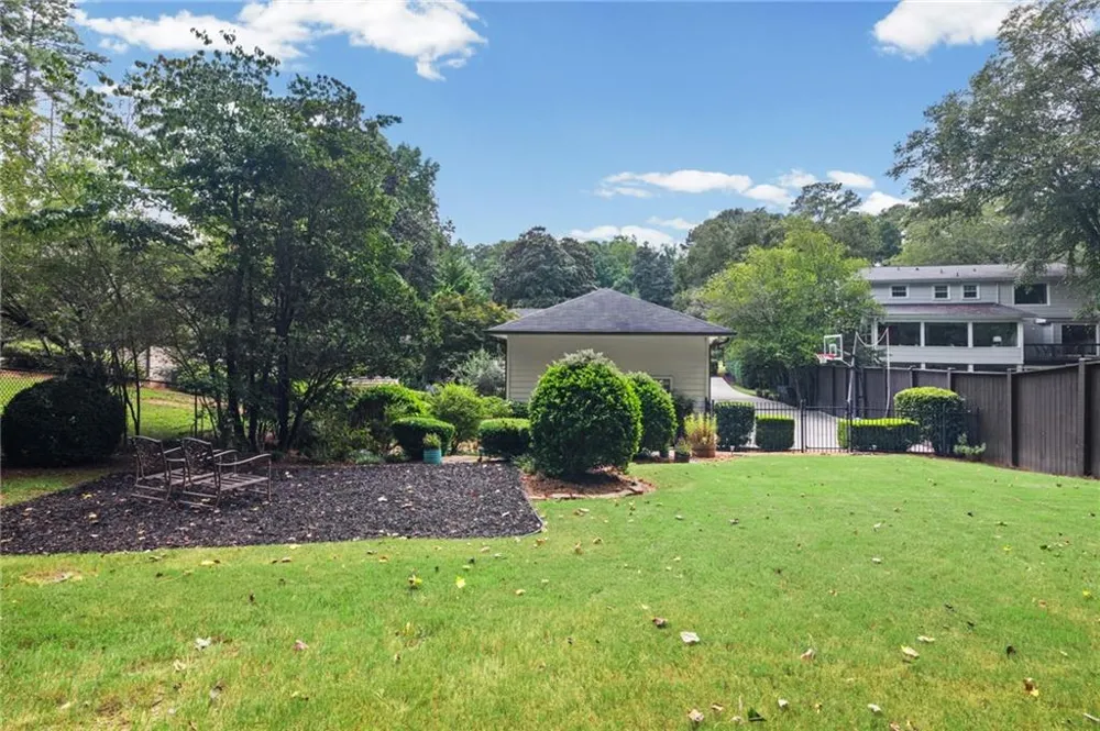 175 Forrest Lake Drive Sandy Springs, GA 30327
