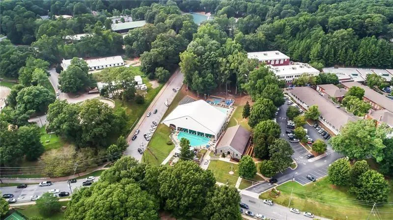 175 Forrest Lake Drive Sandy Springs, GA 30327