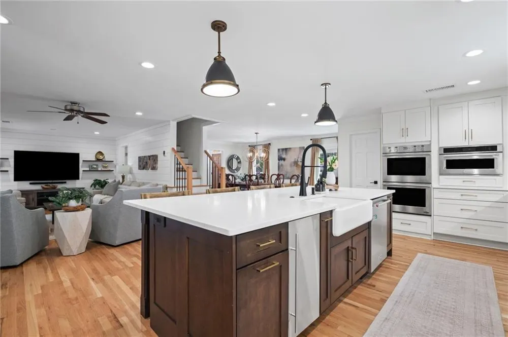 175 Forrest Lake Drive Sandy Springs, GA 30327