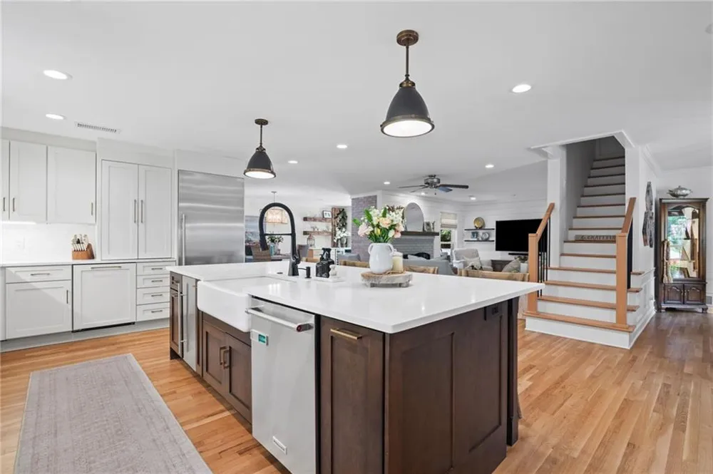 175 Forrest Lake Drive Sandy Springs, GA 30327