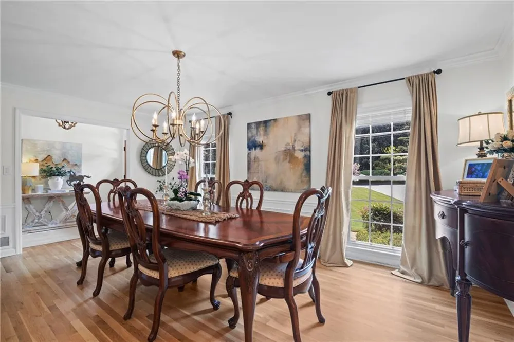 175 Forrest Lake Drive Sandy Springs, GA 30327