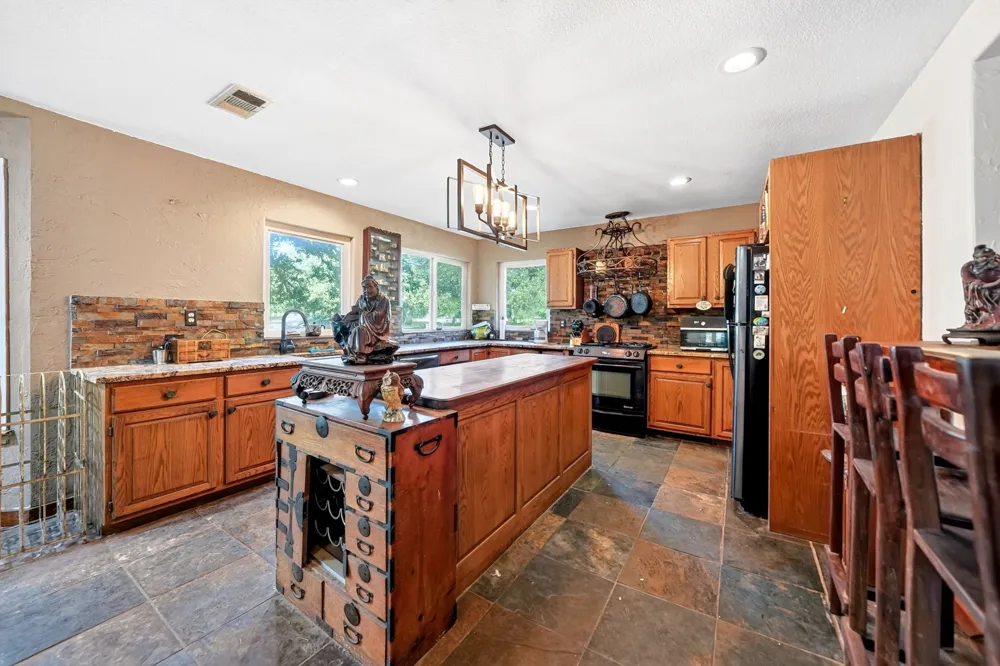 10148 Bluebonnet Drive Scurry, TX 75158