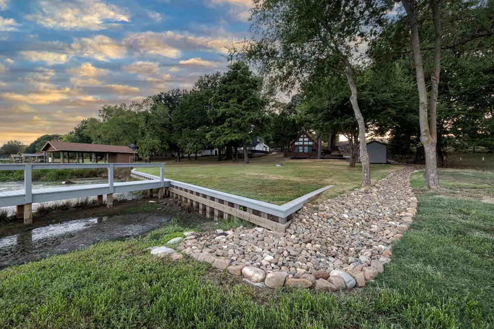 61 Rocky Point Road Mount Vernon, TX 75457