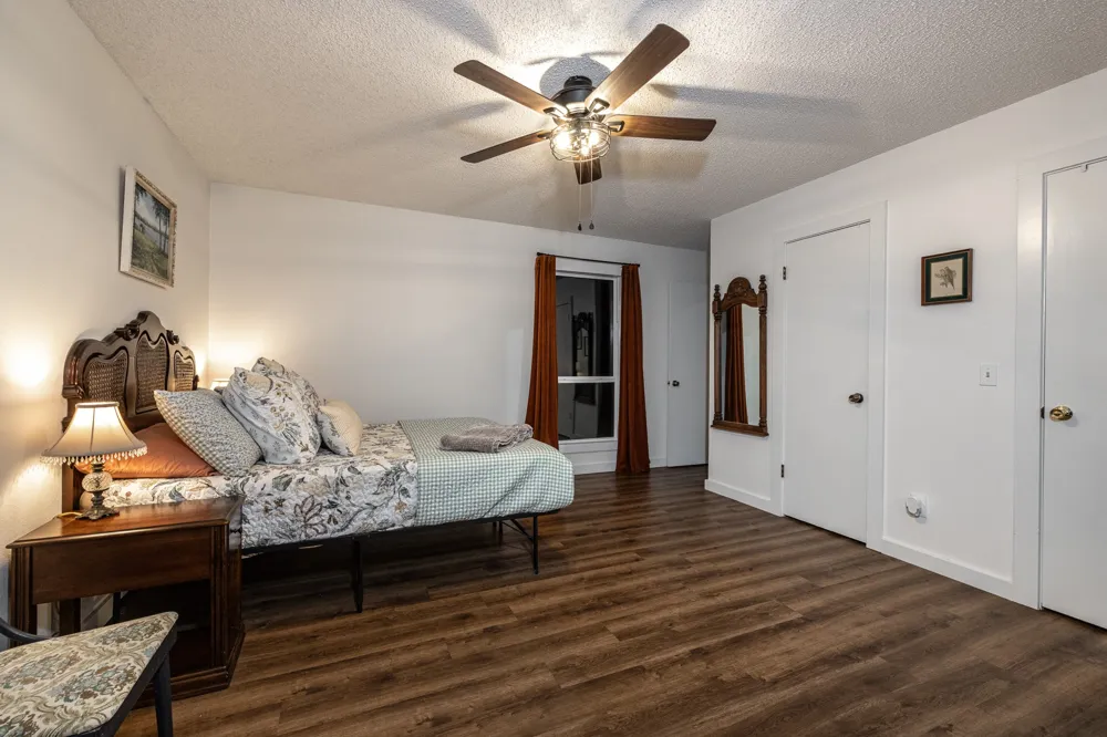 61 Rocky Point Road Mount Vernon, TX 75457