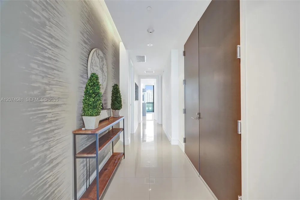 3250 NE 188th St #501 Aventura, FL 33180