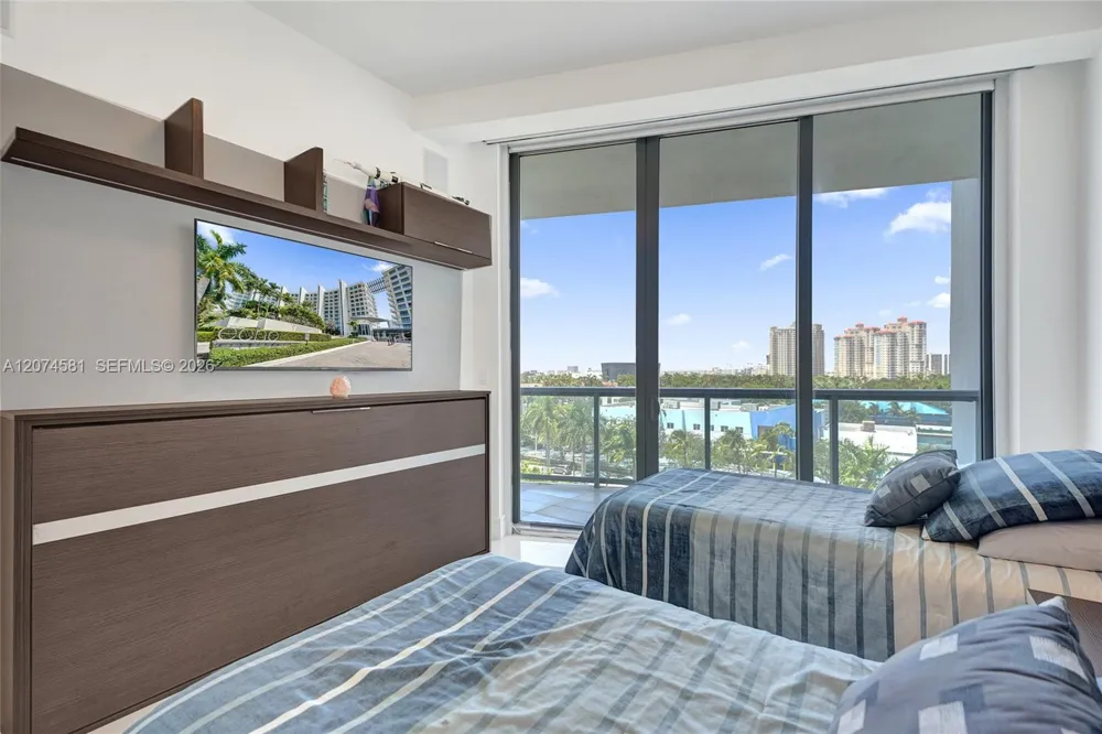 3250 NE 188th St #501 Aventura, FL 33180