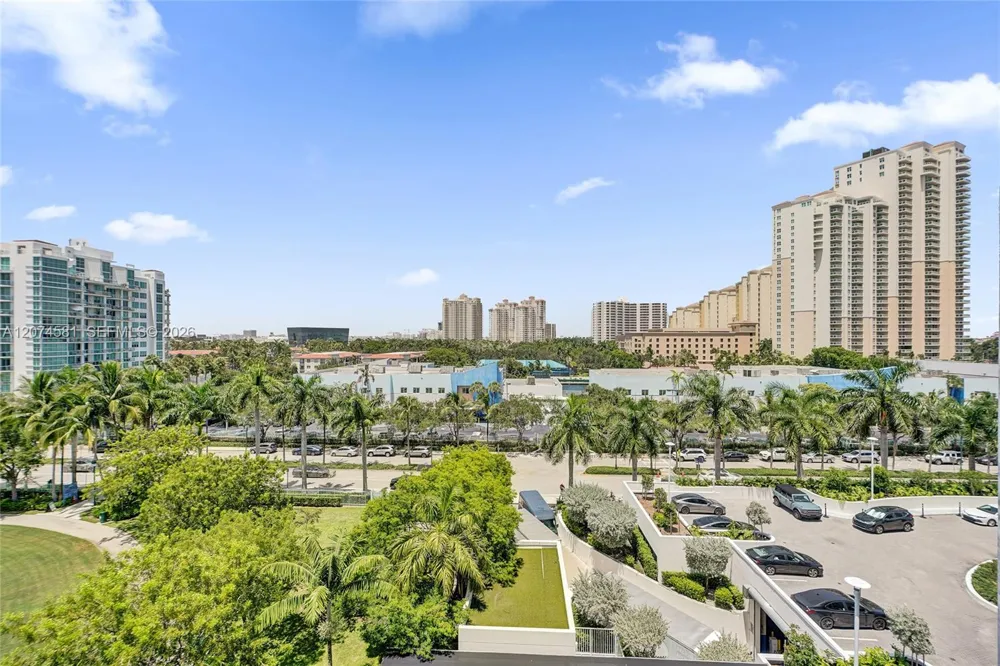 3250 NE 188th St #501 Aventura, FL 33180