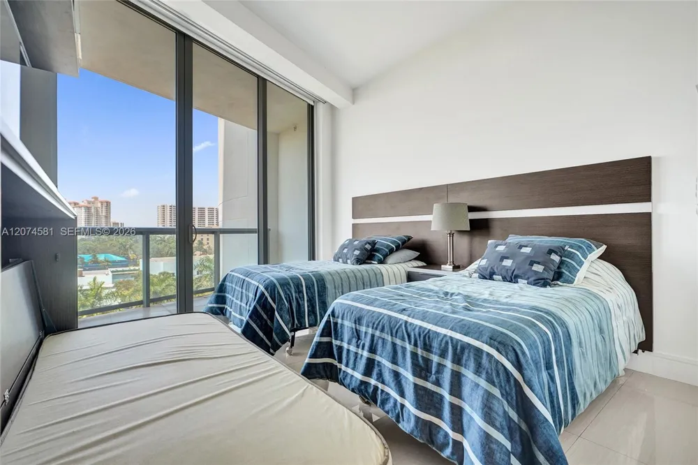 3250 NE 188th St #501 Aventura, FL 33180