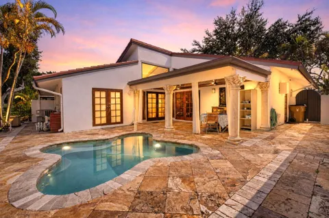 663 DEER CREEK HOLLOWS CIRCLE