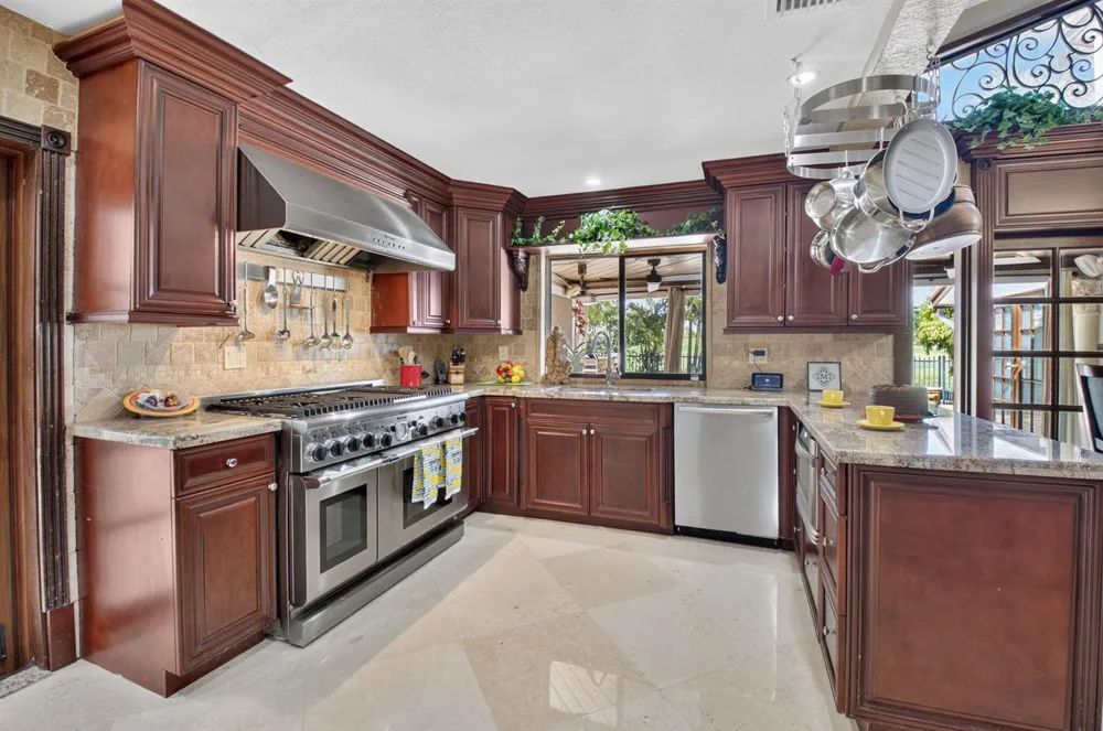 663 DEER CREEK HOLLOWS CIRCLE Deerfield Beach, FL 33442