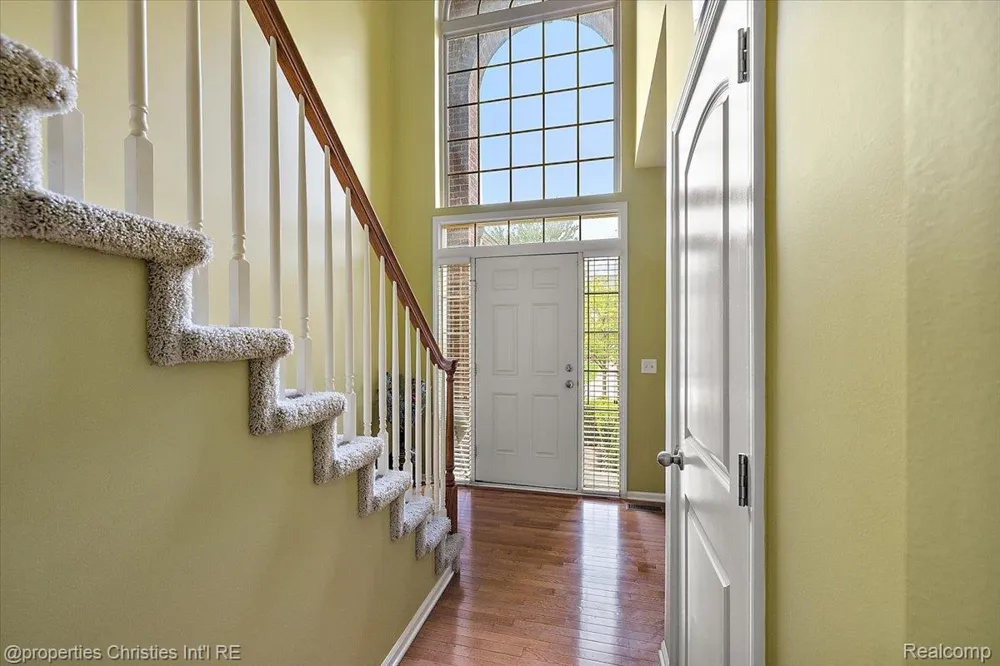 24354 Amanda Lane Novi City, MI 48375